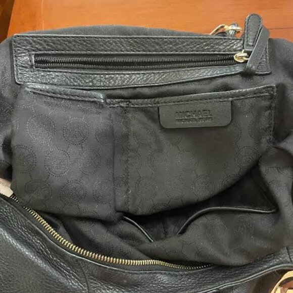 MICHAEL Michael Kors Large Fulton Shoulder Bag - Picture 5 of 8